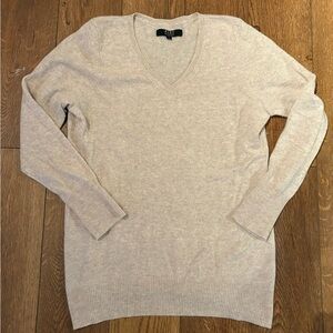 Alex Marie 100% Cashmere V-neck Pullover Sweater Beige Quiet Luxury